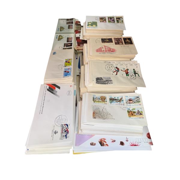 Large Collection of First Editions (Worldwide) - Cuba (Mostly), Russia, Italy, Indonesia