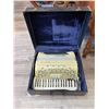 Image 2 : 41 Key Magictone Accordion Vintage