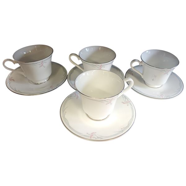 Royal Doulton Set of Four Carnation Pattern Teacups & Matching Saucers