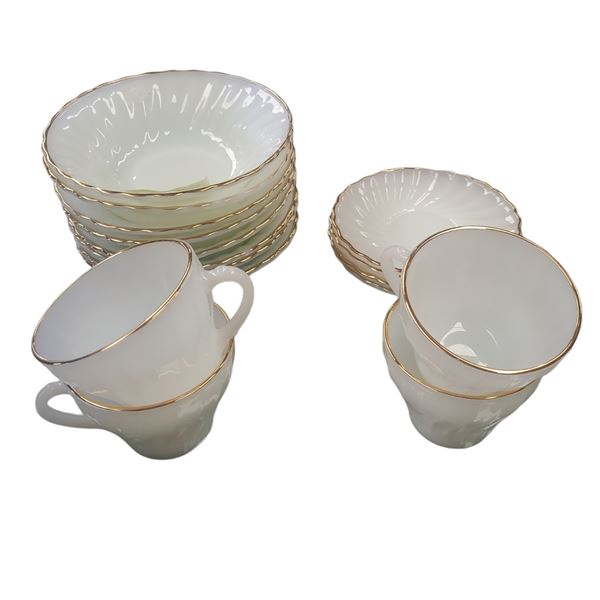 Vintage Anchor Hocking Fire King Bowls & Tea Cups 16-Piece Set