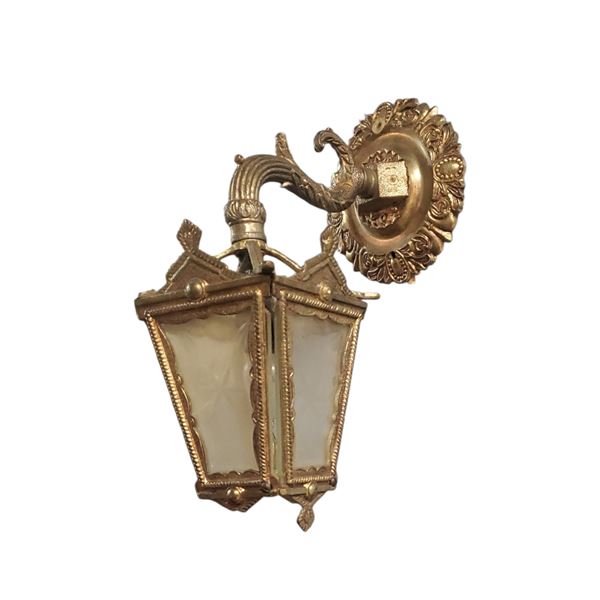 Small Cast Metal Wall Sconce Lamp 10-Inch Tall Repairs Needed