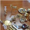 Image 3 : Collection of Brass Dollhouse Decor Miniatures