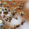 Image 5 : Collection of Brass Dollhouse Decor Miniatures