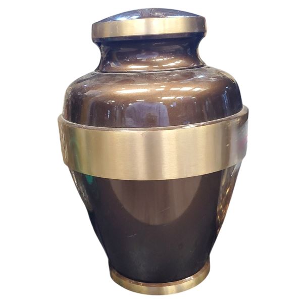 Brass Ceremonial Memorial Urn New 9.5-Inch Tall