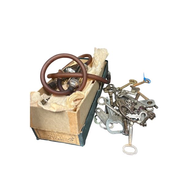 Antique Ideal Milk Fever Outfit Veterinary Tool & Collection of Vintage & Antique Skeleton Keys