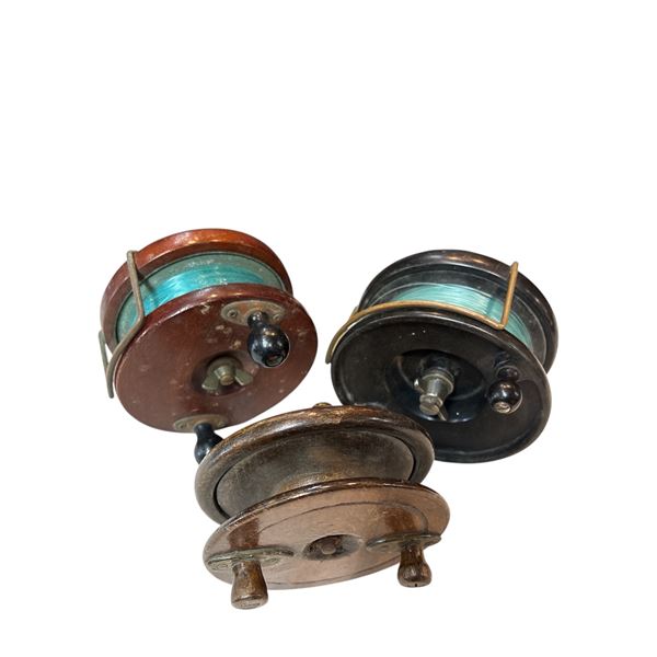 Trio of 5" Vintage Fishing Reels: 2 Unbranded Wood and Allcock Aerialite