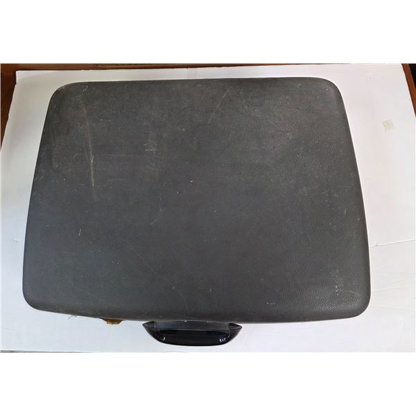 Vintage Smith Corona Electra 220 Typewriter in Case