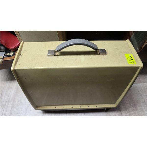 Vintage Singer Sewing Machine with Case