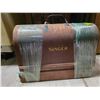 Image 2 : Vintage Singer Sewing Machine with Wood Case
