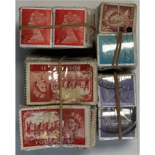 Bundles of Vintage New Zealand Stamps * Used