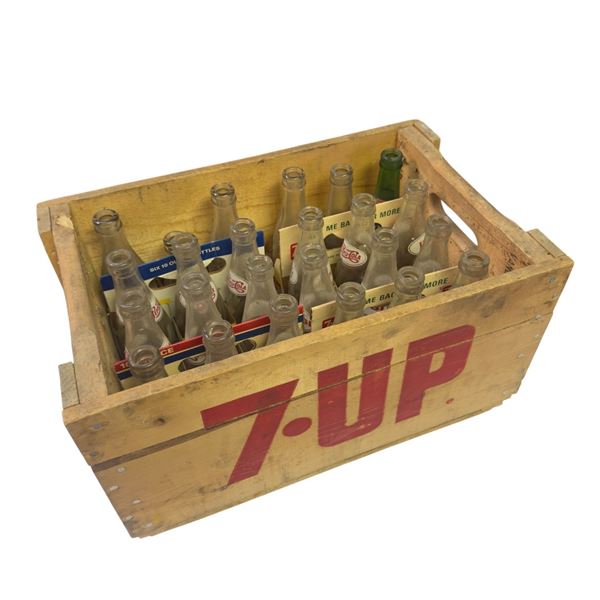 Vintage Wood 7-Up Crate with 24 Glass Pop Bottles (1x 7-Up & 4x Coca-Cola, 1x Crush)