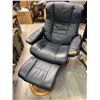 Image 2 : Vintage Black Leather Reclining Chair & Ottoman