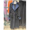 Image 4 : Period Costume Coat with Cloak & Top Hat - Film/TV Wardrobe