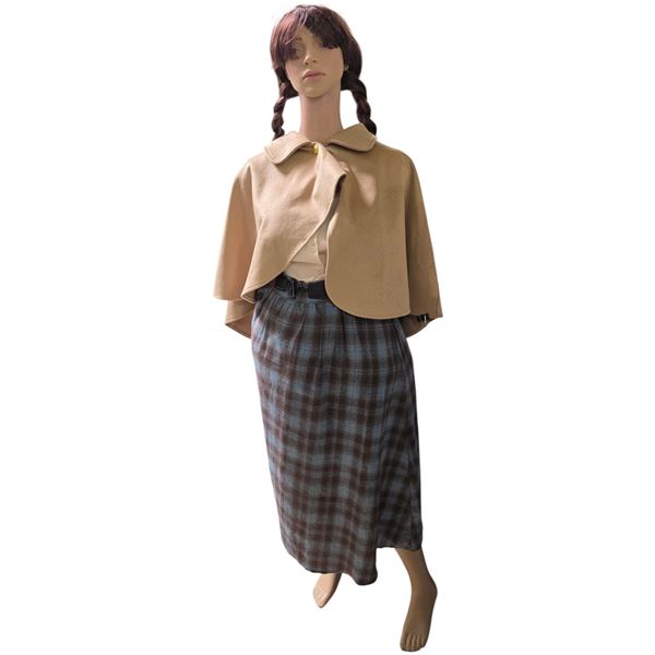 Female Mannequin in Vintage Style Outfit - From Witch Show