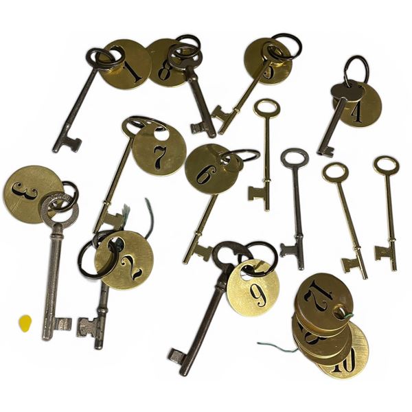 Group of Set Dec Hotel Keys