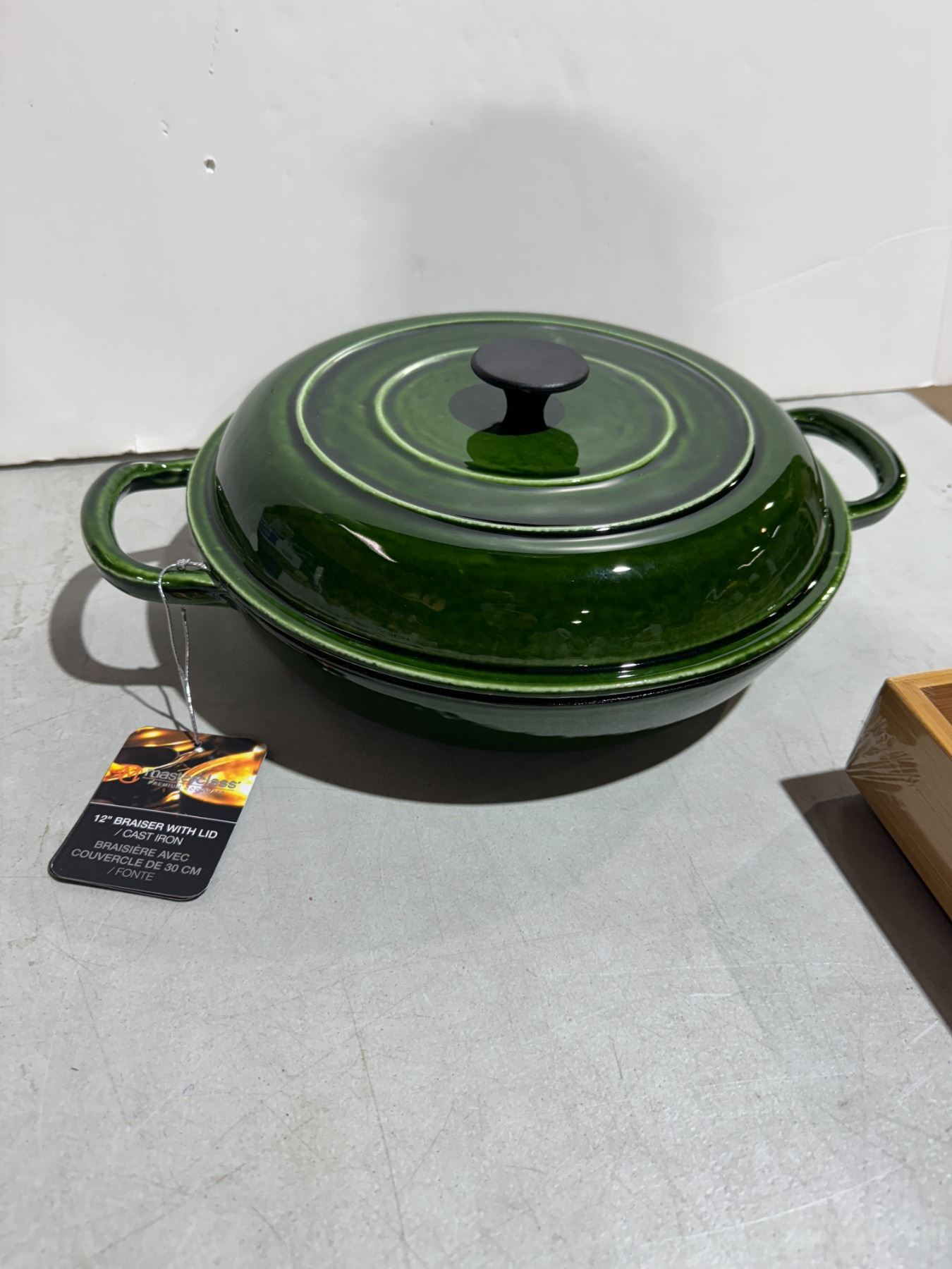 Mastercraft premium cookware 12 inch braised with lid cast-iron