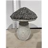Image 1 : Concrete mushroom