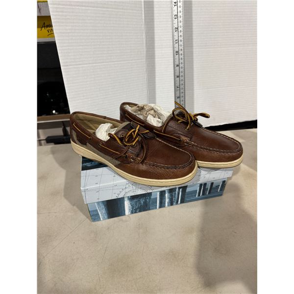 L. L. Bean shoes, size 8.