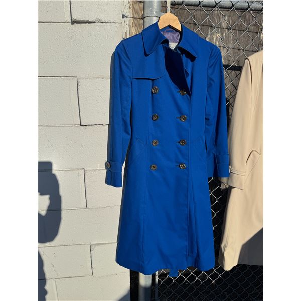 AQUASCUTUMLTD of London by Appointment to H. M. Queen Elizabeth mother maker of weatherproof garment