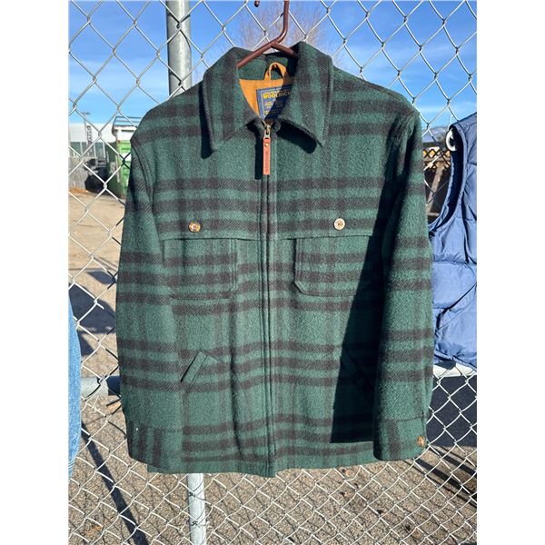 Vintage John Rich and BROS. W OOLRICH medium