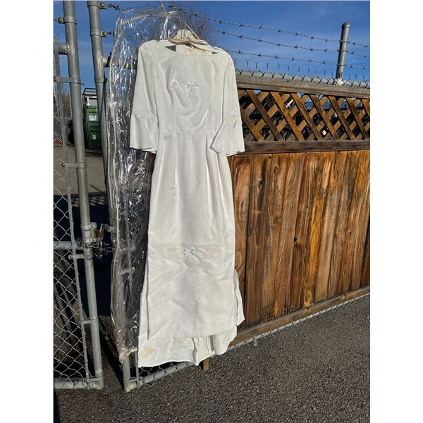 Vintage wedding dress