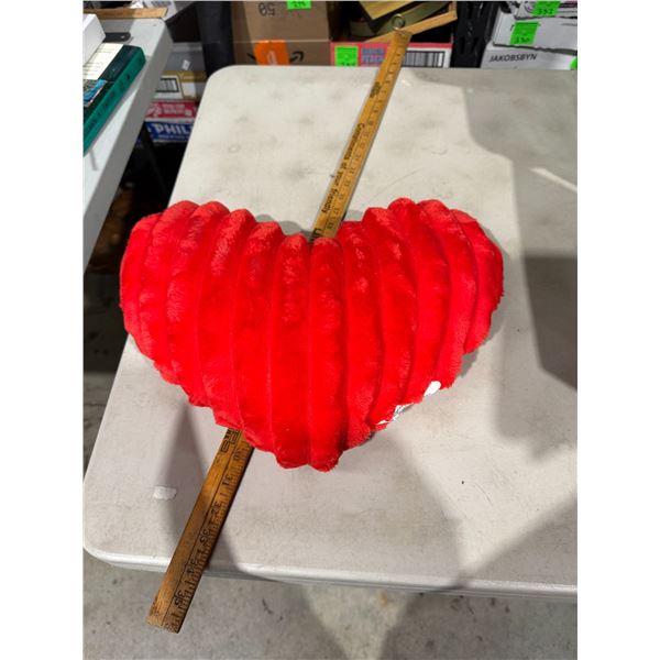 Heart pillow
