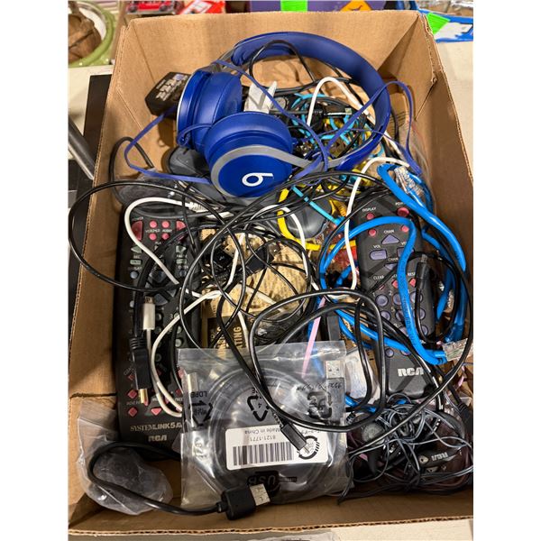Electronic lot (n.b., beats headphones only work on one side)