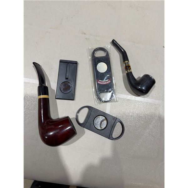 Pipes and pipe cutters