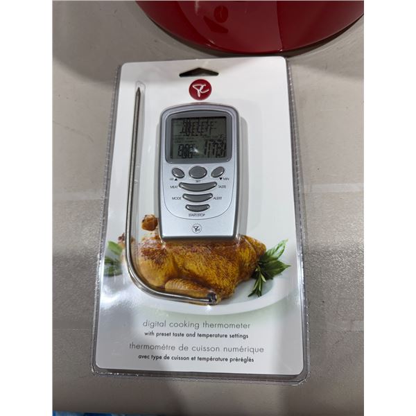 Digital cooking thermometer