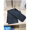 Image 1 : Lulu pants size not shown