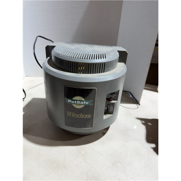 Pet safe wireless pet containment system