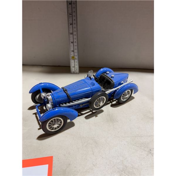 Bugatti type made in Italy 1/18 scale
