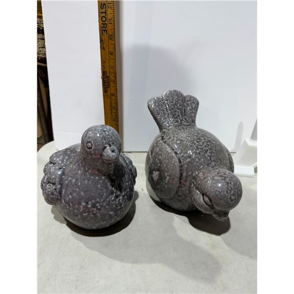 Pottery birds