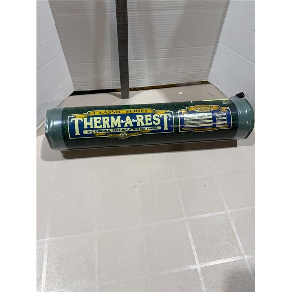 Thermo arrest self inflating mattress