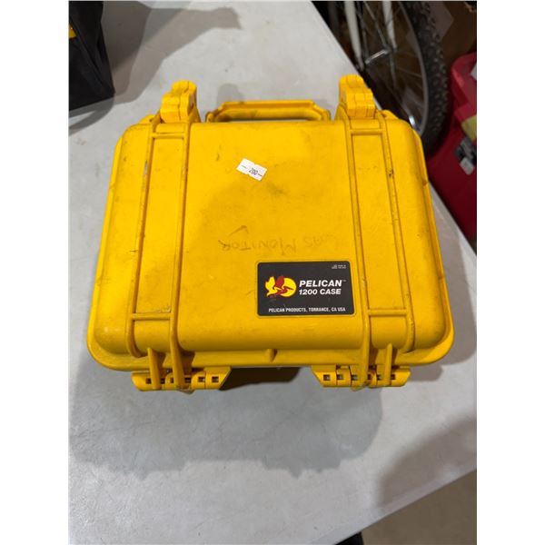 Pelican 1200