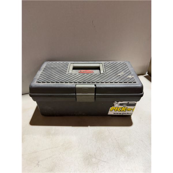Rubbermaid toolbox