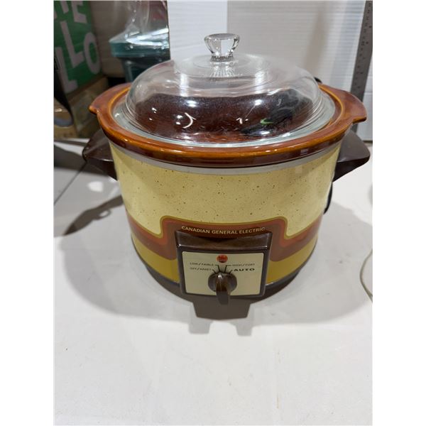 Canadian General Electric crockpot