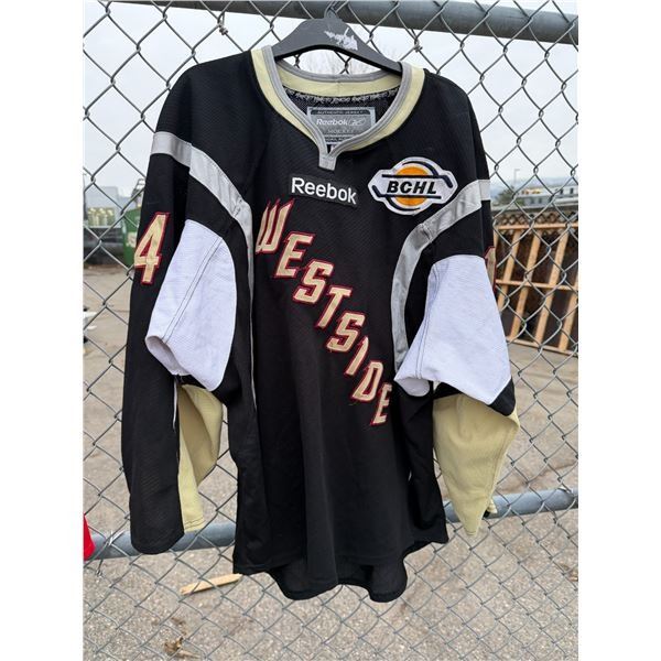 Reebok jersey size 50