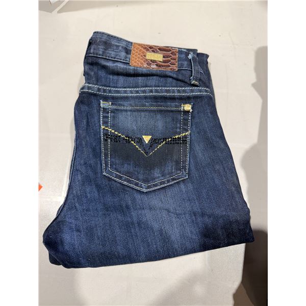 Guess jeans size 27