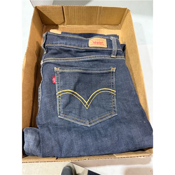 Levi's size 11