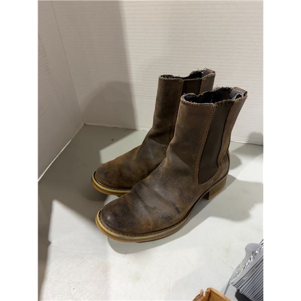 Ladies timberland boots size 7