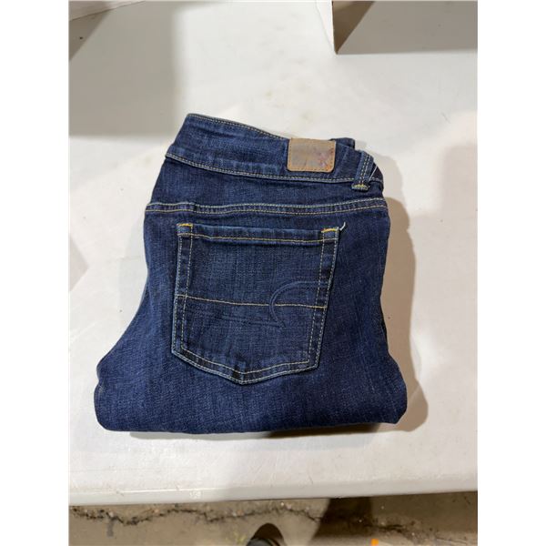 American Eagle size 6