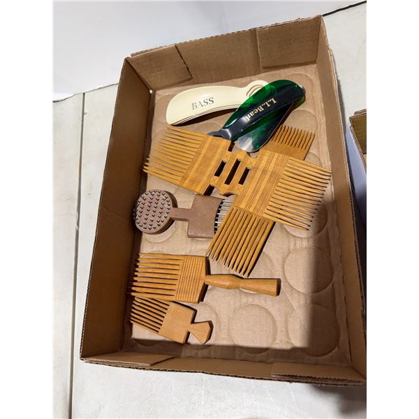 Pick combs and shoehorn