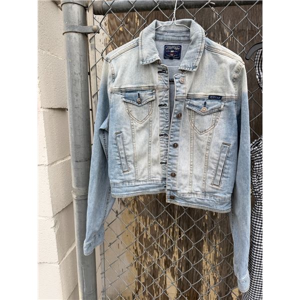 JUSTUSA jean jacket size large