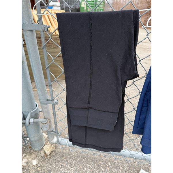 Flared Lulu's size 6