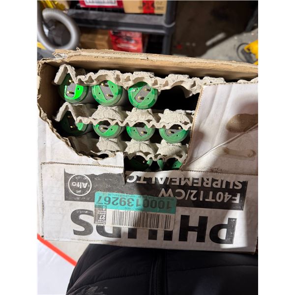 Phillips Cool white supreme T12 40 W 48 inch lightbulbs