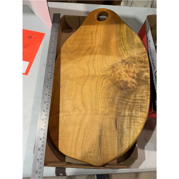 Wooden cutting board