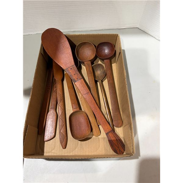 Wooden serving utensils