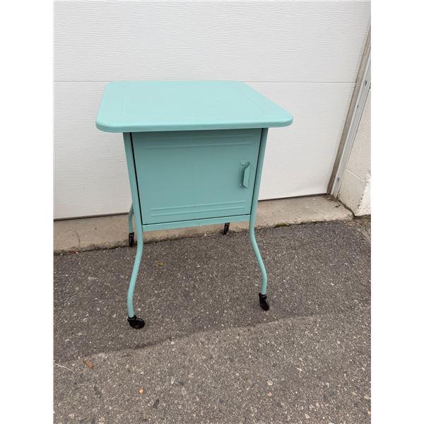 Rolling storage cart