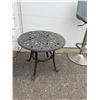 Image 1 : Patio side table